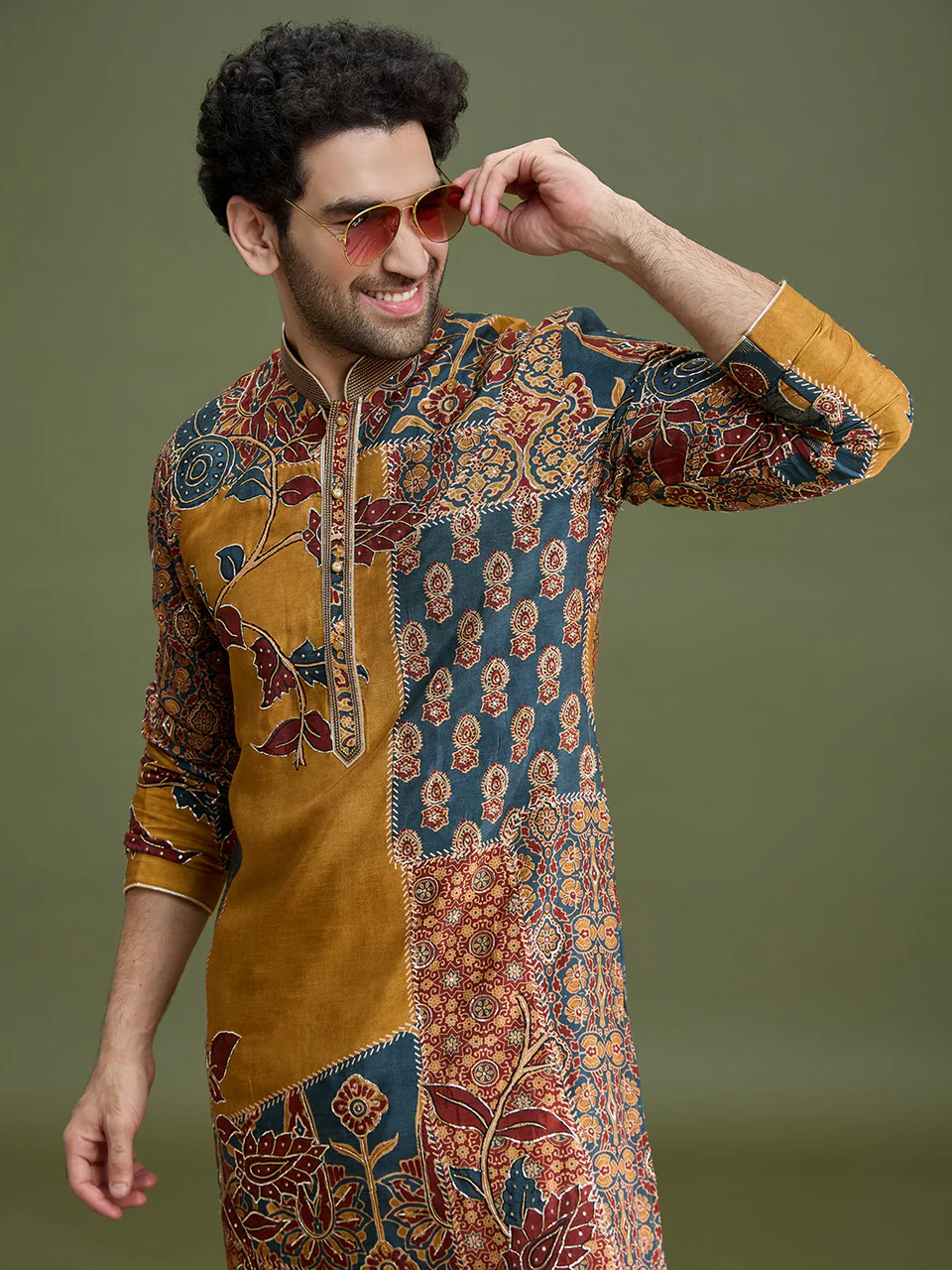 Multicolor Raw Silk Colourblocked Kurta Set for Men with Zari Work & Antique Gold Aligarhi